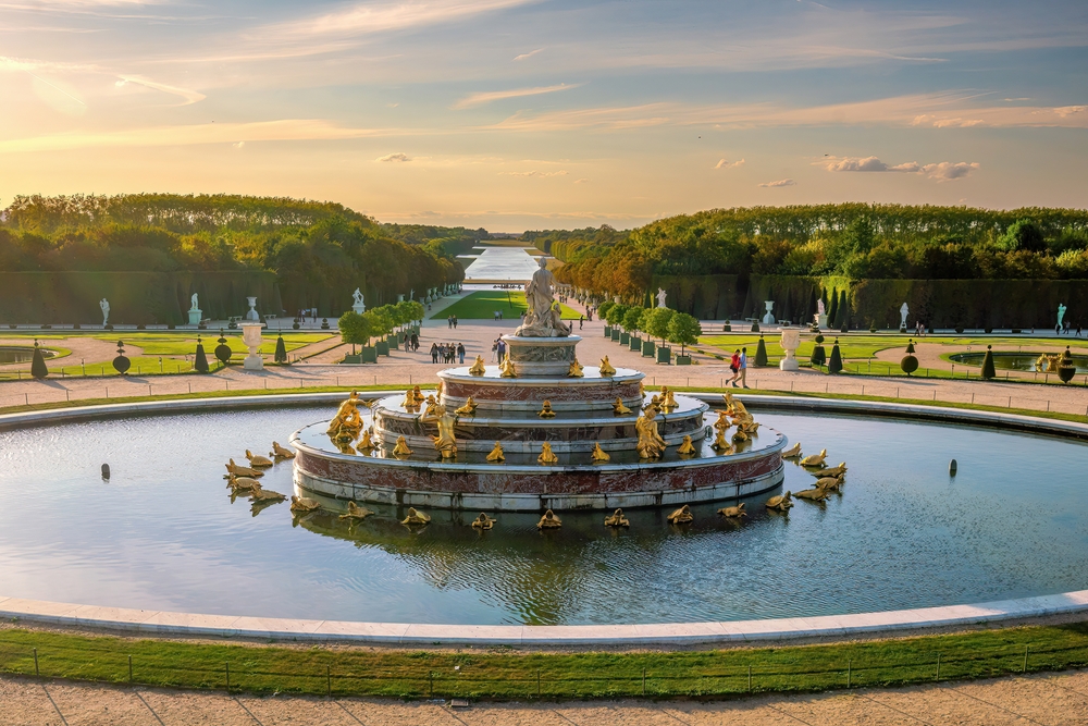 PÁRIZS - VERSAILLES ÉS A LOIRE-VÖLGYI KASTÉLYOK - autóbusszal