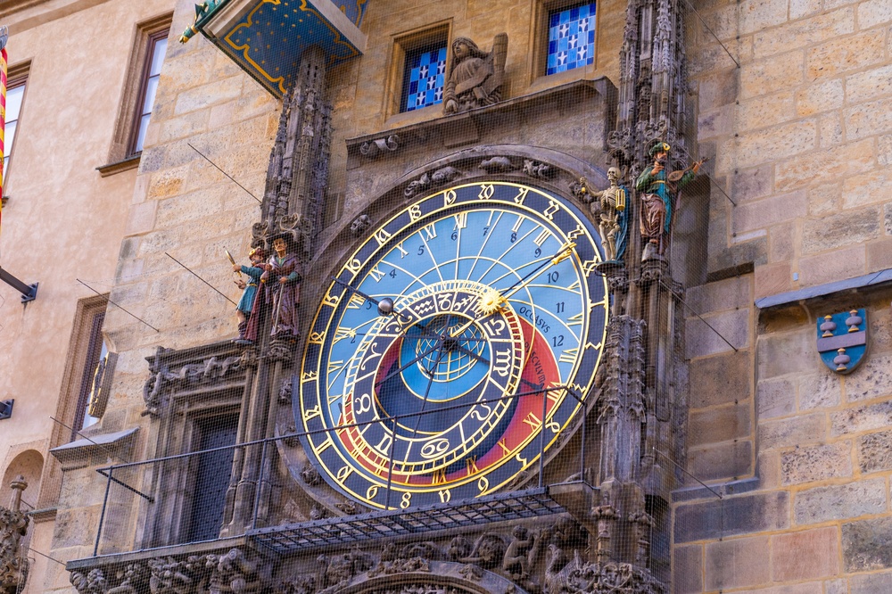 Ez a prágai Orloj, a világ legrégebbi, még mindig működő csillagászati órája. 