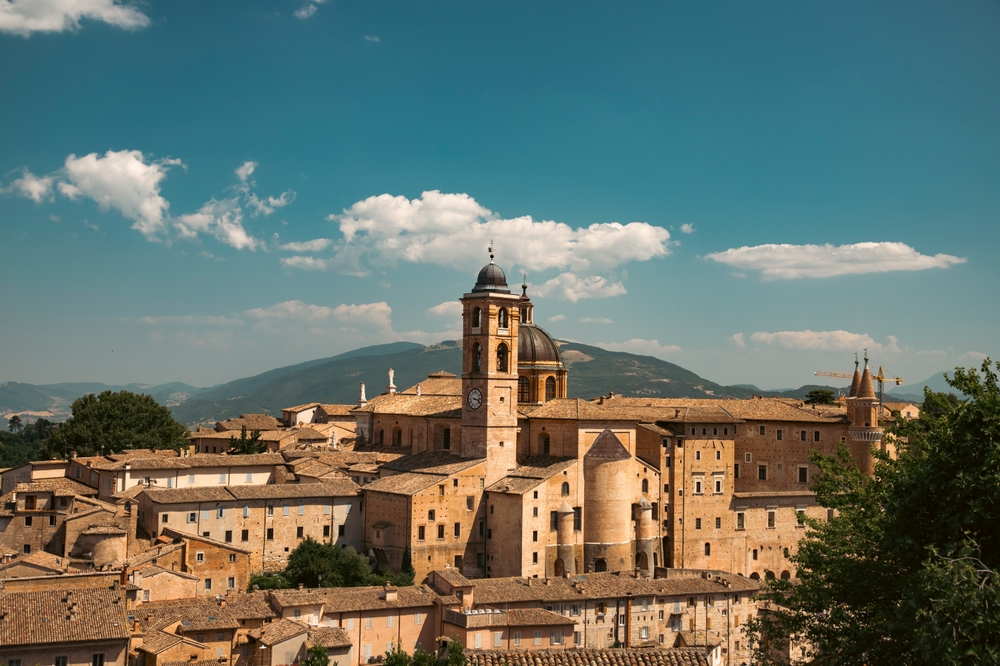 A képen az olaszországi Urbino városa látható. 