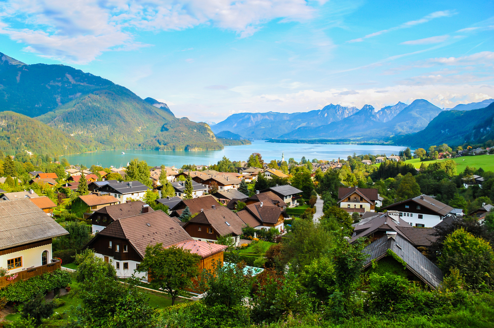 SALZKAMMERGUT ÉS AZ ALPOK LEGSZEBB KÉPESLAPJAI